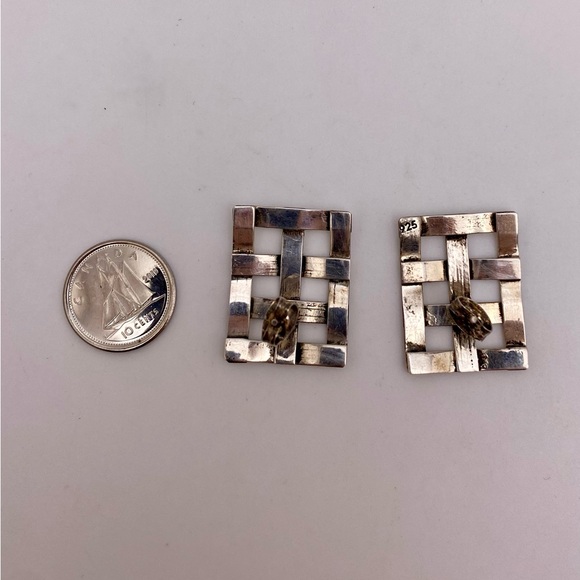 Sterling basket weave earrings - Picture 2 of 4